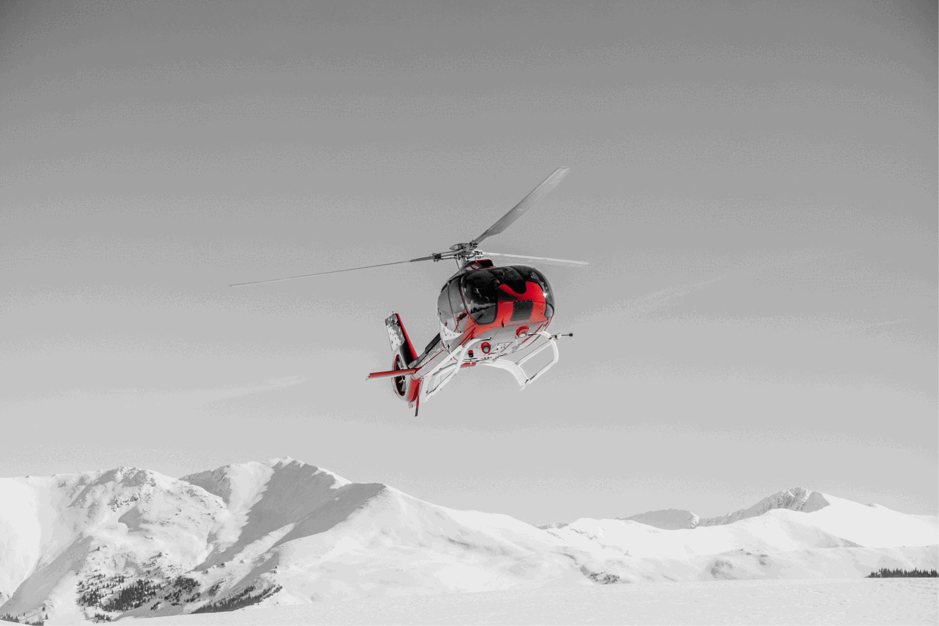 inchiriaza elicopter romania